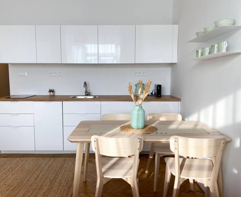 Cute Studio In Old Town Bratislava Esterno foto